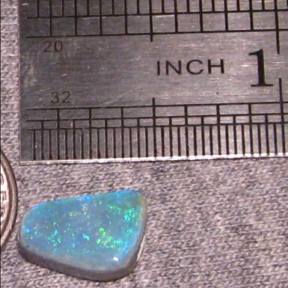Australian Lightning Ridge Opal - Picture 4 of 4